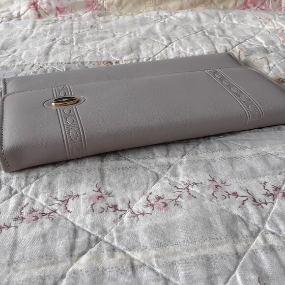 Vintage Buxton Alexis Leather Wallet - Picture 4 of 16